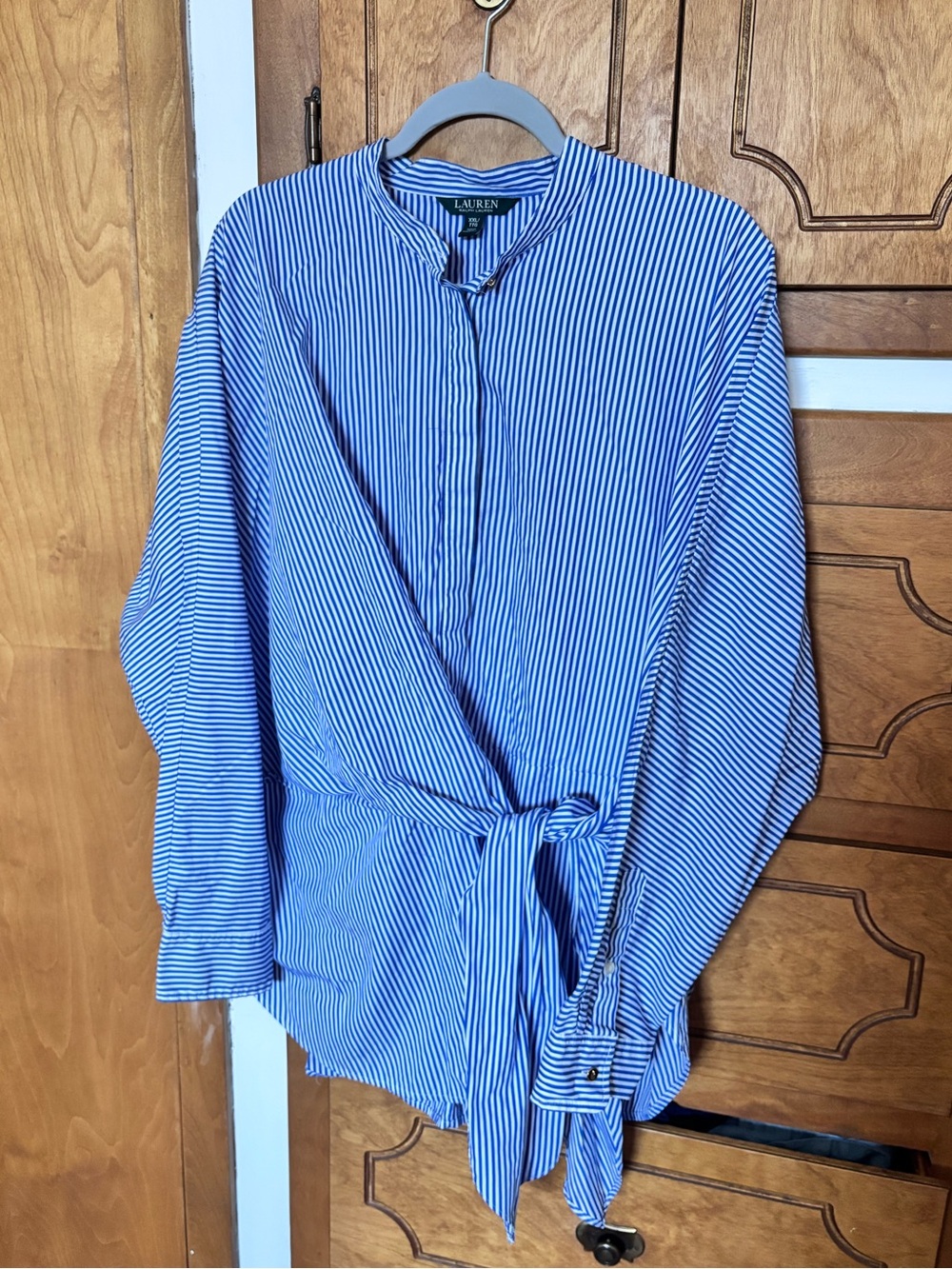 Ralph Lauren Blue and White Striped Wrap Button-Down Shirt with ties size XXL